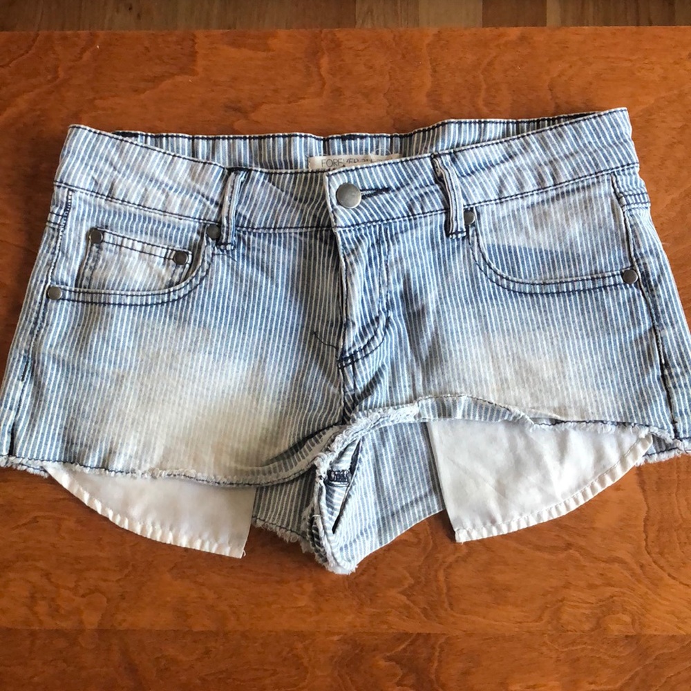 Blue and white pin stripe cut off denim shorts!